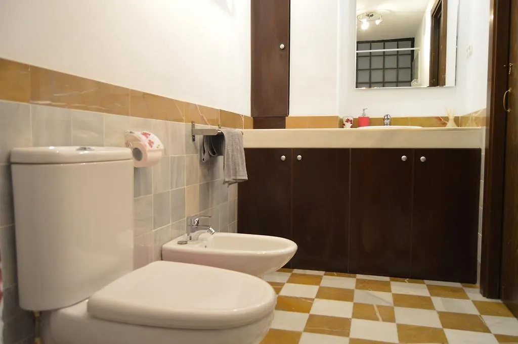Lyrioshomes Apartamentos Los Treboles 马拉加